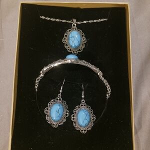 NWT!! Canyon Sky- Elegant Silver and Blue Jewelry 3pc Set